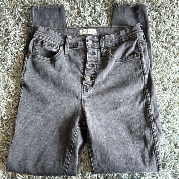 Madewell 10" High-Rise Skinny Jeans in Berkeley Black: Button-Through Edition 28 - Picture 4 of 5